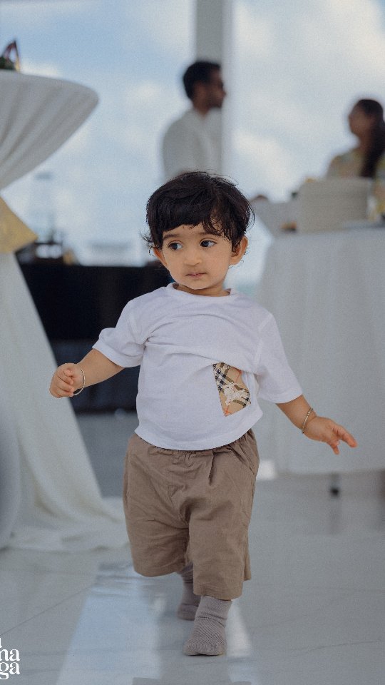 The little birthday boy gave everyone a reason to celebrate 🥳

Let us capture your family's next big adventure — DM us to book.

Ved's outfit: @burberry
Pooja's outfit: @varunbahlcouture
Pooja's MUA: @rahglamstudio