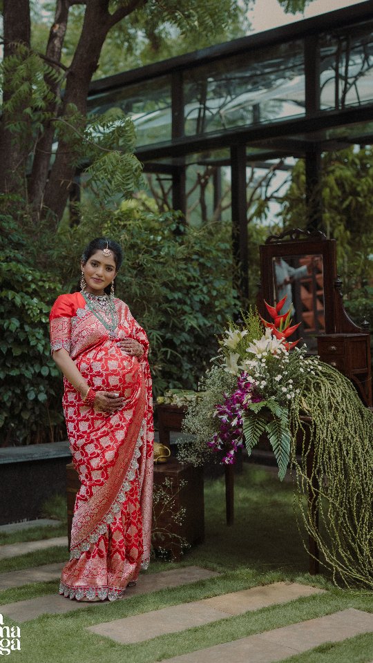 Some celebrations feel like poetry brought to life 🤍🌸

Shreya's Seemantham was a celebration of love, family, and the beautiful journey into motherhood.

Capturing stories you'll one day share with the little ones they began for — DM us to book

Venue: @houseofaiva_
MUA: @rahglamstudio
Decor: @eventx_hyderabad

#sreemantham #sreemanthamphotographer #anaganaga #eventphotography #hyderabadphotography